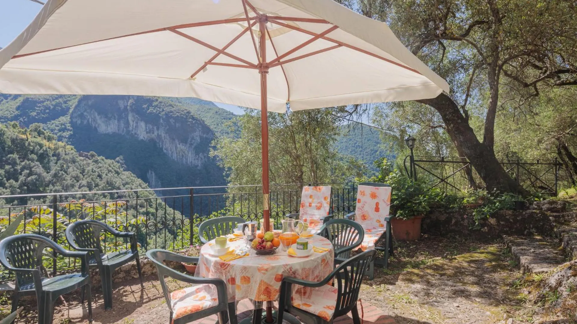 Holiday Home L'Oliveto By Interhome Casoli  0*, Casoli (Tuscany) Italy